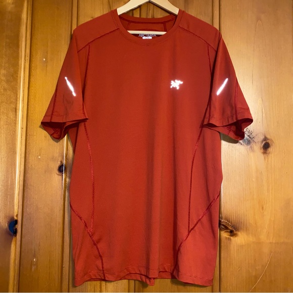 Arc’teryx Athletic Short Sleeve Running Shirt Lightweight - Picture 3 of 6